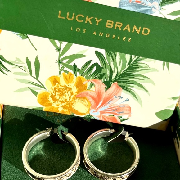 Lucky Brand 🎁Snakeskin Silver Hoops New in Box 🎁 Gift Ready - Picture 4 of 7